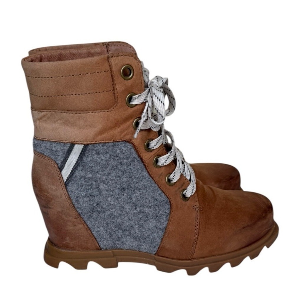 Sorel Joan of Arctic‎ Wedge III Lexie Lace Up Boots Taffy/Gum Women's Size 10